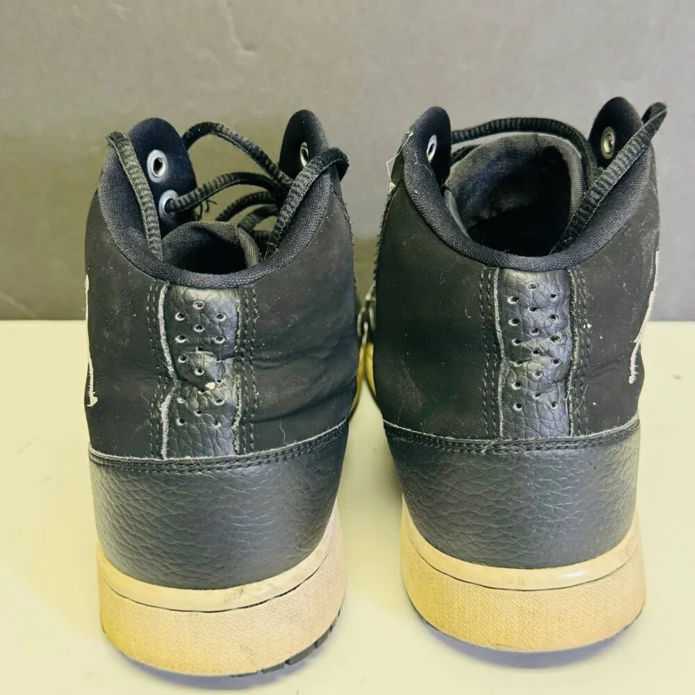 Nike Air Jordan Executive Size 6.5Y Code 820241-011